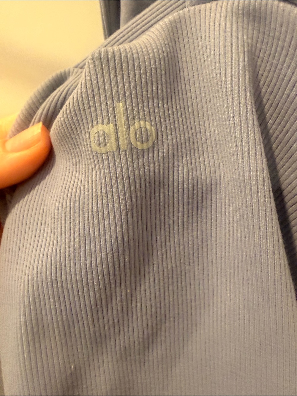 Alo V-Neck Ribbed Tank Top - Picture 2 of 3